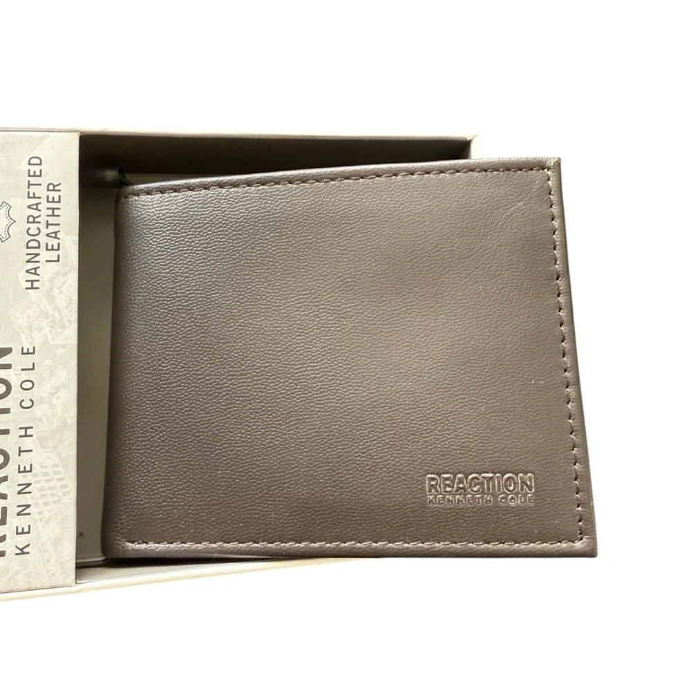 Kenneth Cole Reaction Men's Bifold Leather Wallet Brown